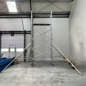 Schela mobila simplă din aluminiu 5*0.75 m + 4 picioare stabilizatoare