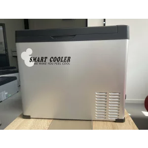 RESIGILAT! Frigider auto cu compresor smart cooler 50l , 12/24/220v, cu display LCD si bluetooth, transformator 220V inclus, taxa verde inclusa