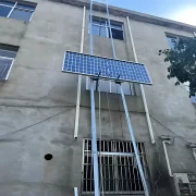 Lift electric din otel cu carucior mobil si telecomanda pentru ridicare panouri solare fotovoltaice maxim 12 m